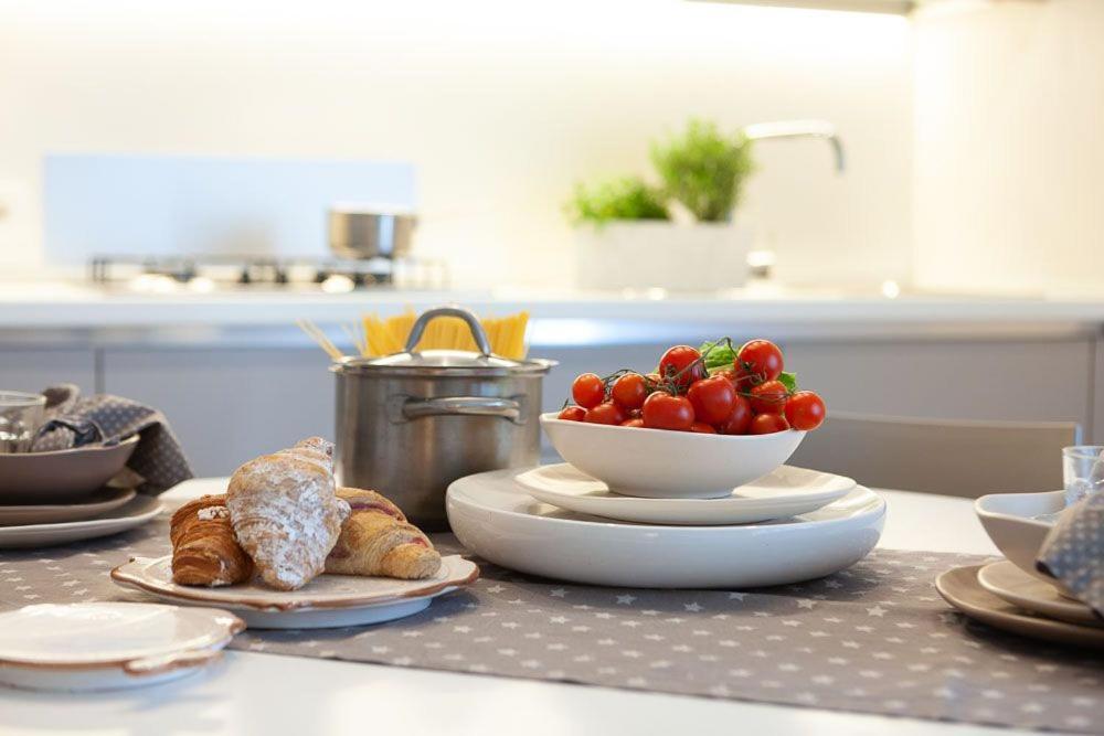 Residenza Alma Aparthotel Riccione Bagian luar foto