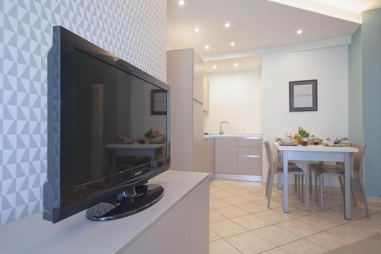 Residenza Alma Aparthotel Riccione Bagian luar foto