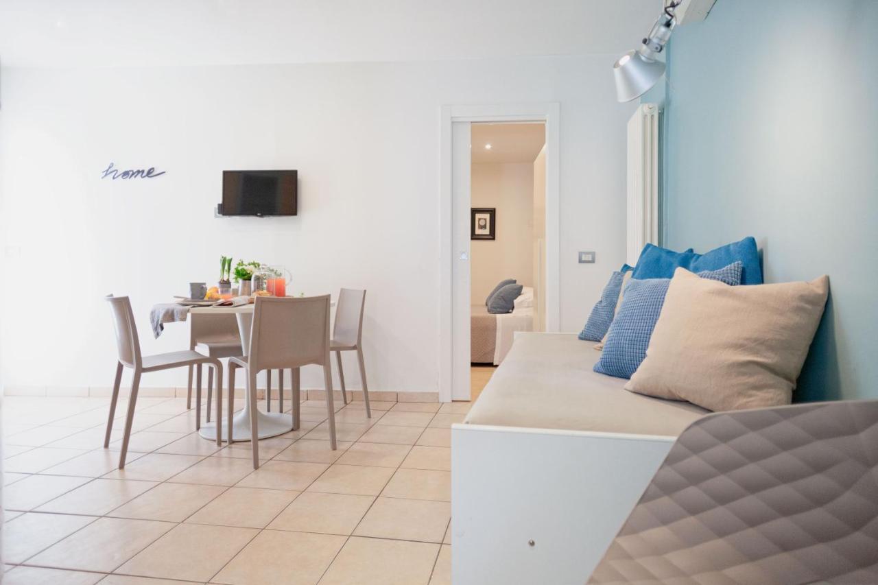 Residenza Alma Aparthotel Riccione Bagian luar foto